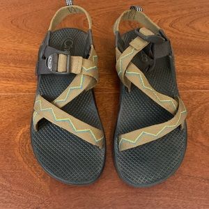 Chaco youth sandals size 4